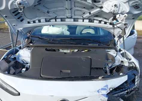 2025 Volvo Ex30 Ultra Twin Motor Performance, Fully Electric z USA, uszkodzony, nr VIN YV4EK3ZL8SS145127